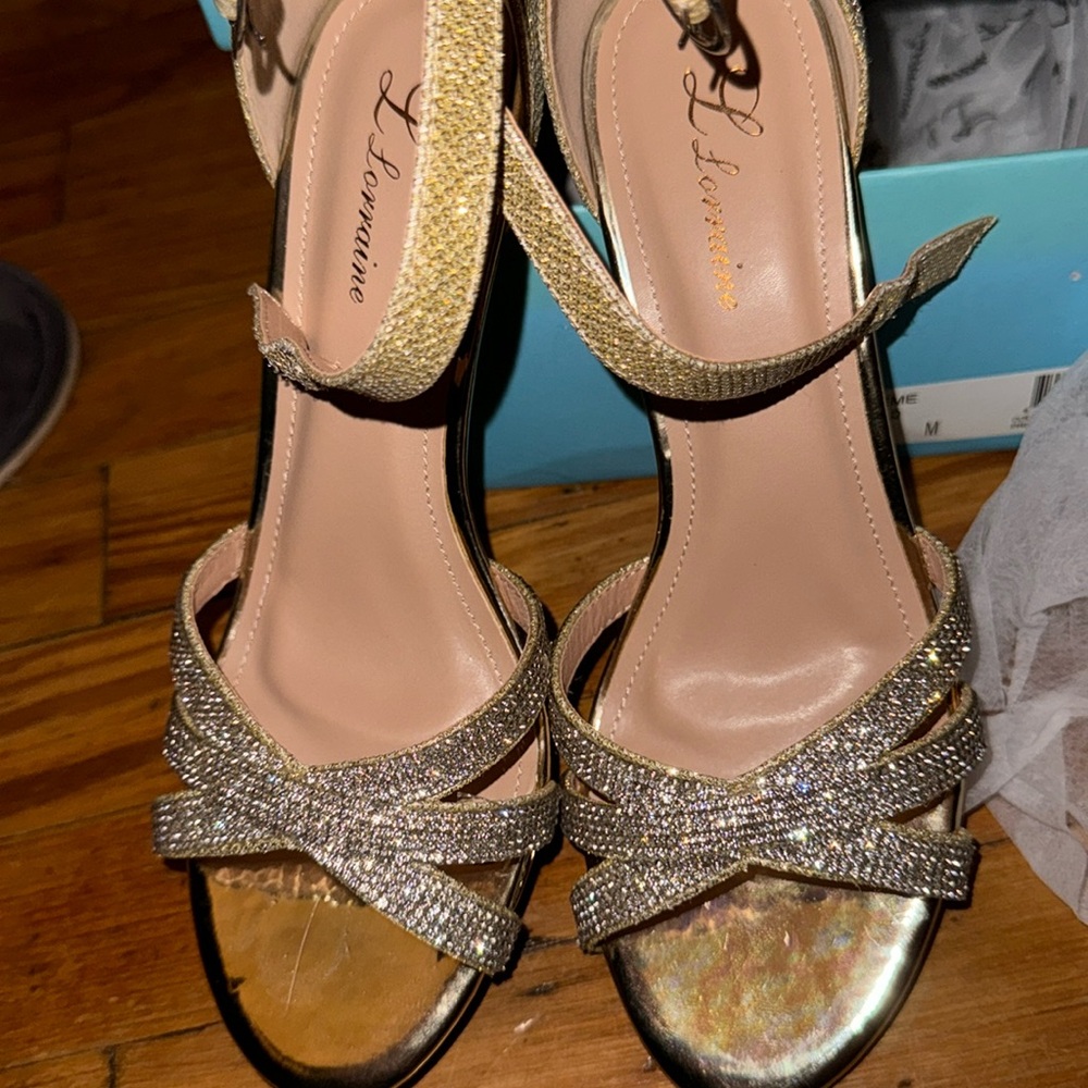 Lorraine Meme Gold heels